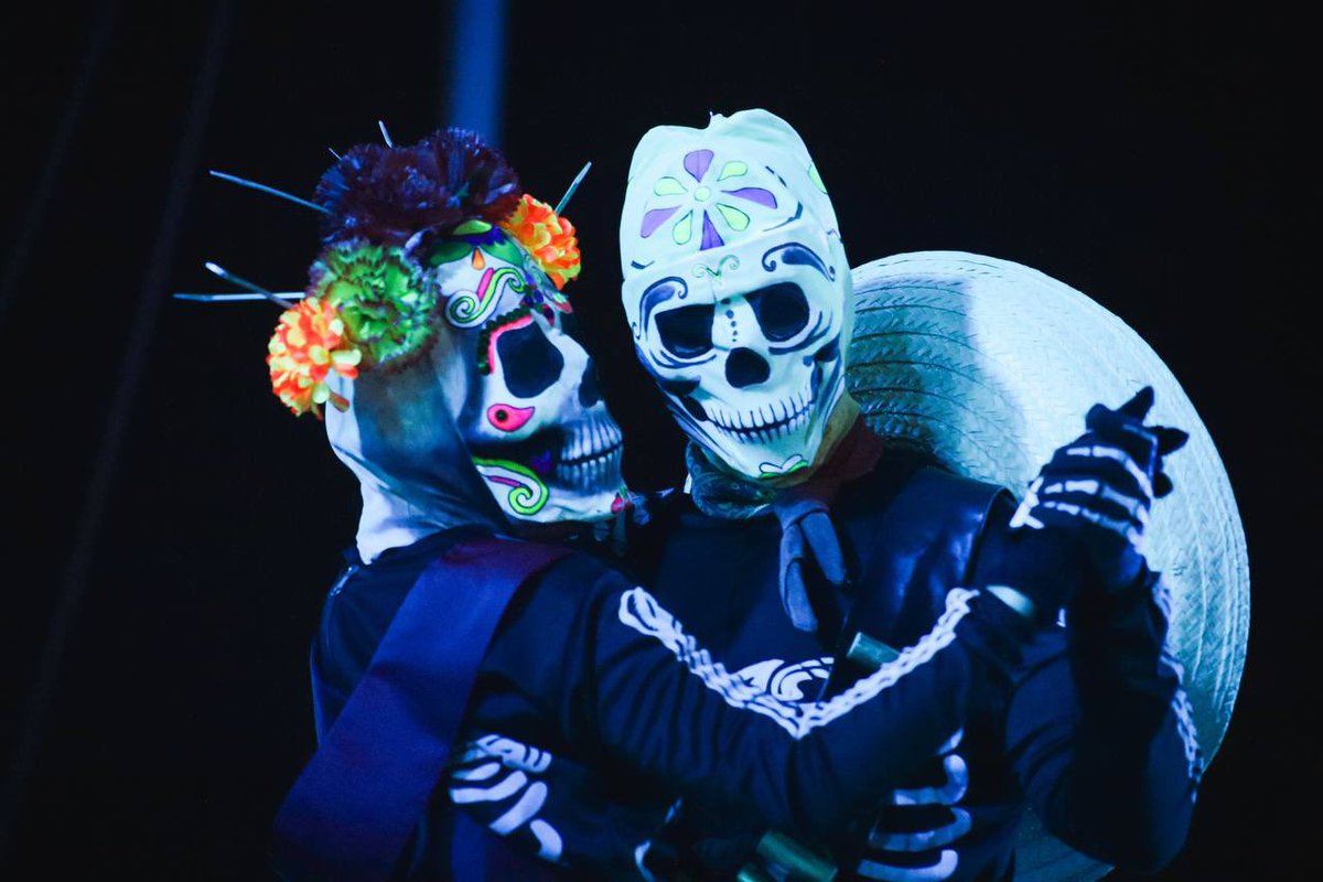 Con gran éxito, se presentó el Espectáculo Nocturno “Retornos del Alma” en el Festival #SenderoAlMictlán 🕯️.

Durante el evento, la presidenta <a href="/LupitaCuautleT/">Lupita Cuautle</a> reiteró el compromiso de continuar cambiando el rumbo de la cultura, a partir de sinergias estratégicas.