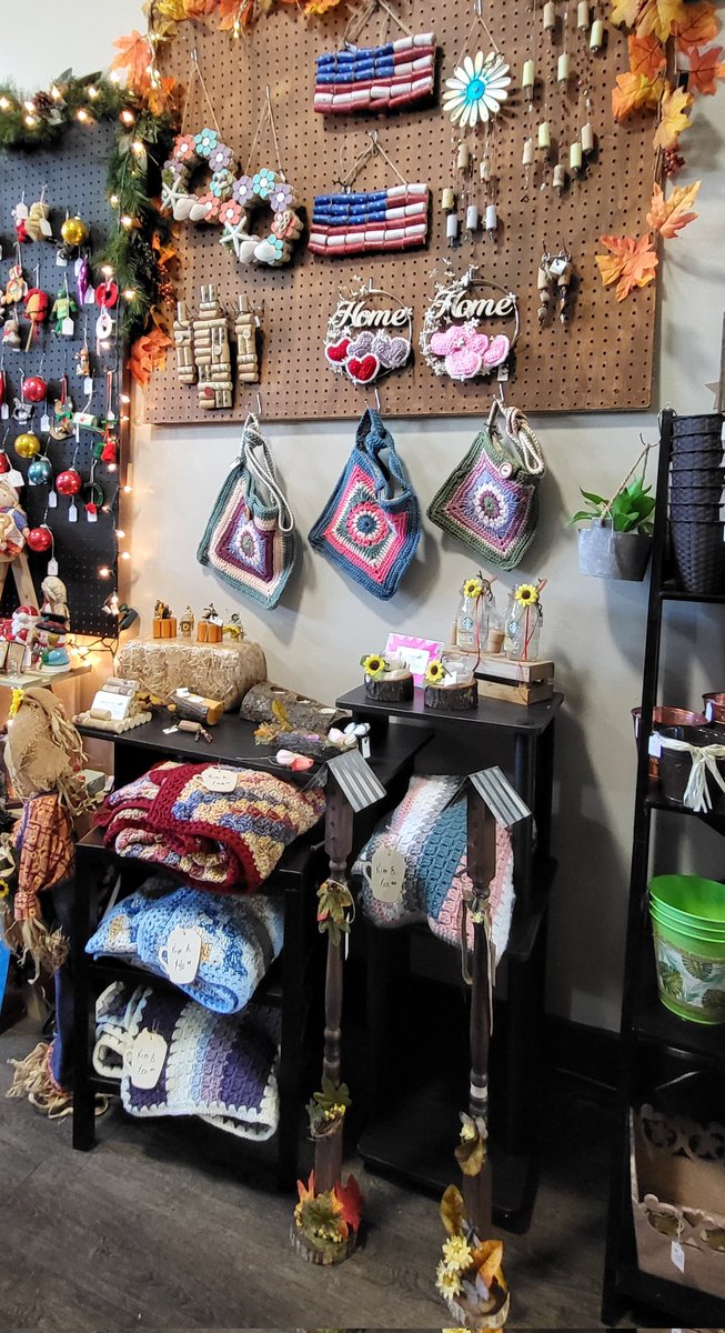 Shop small business @ Sullivans Mercantile Phillipsburg, NJ.
kimsnaturalkreations.etsy.com #winecorks #crochetbohobags #naturalwoodcandleholders #crochetlapghan #birdhouses