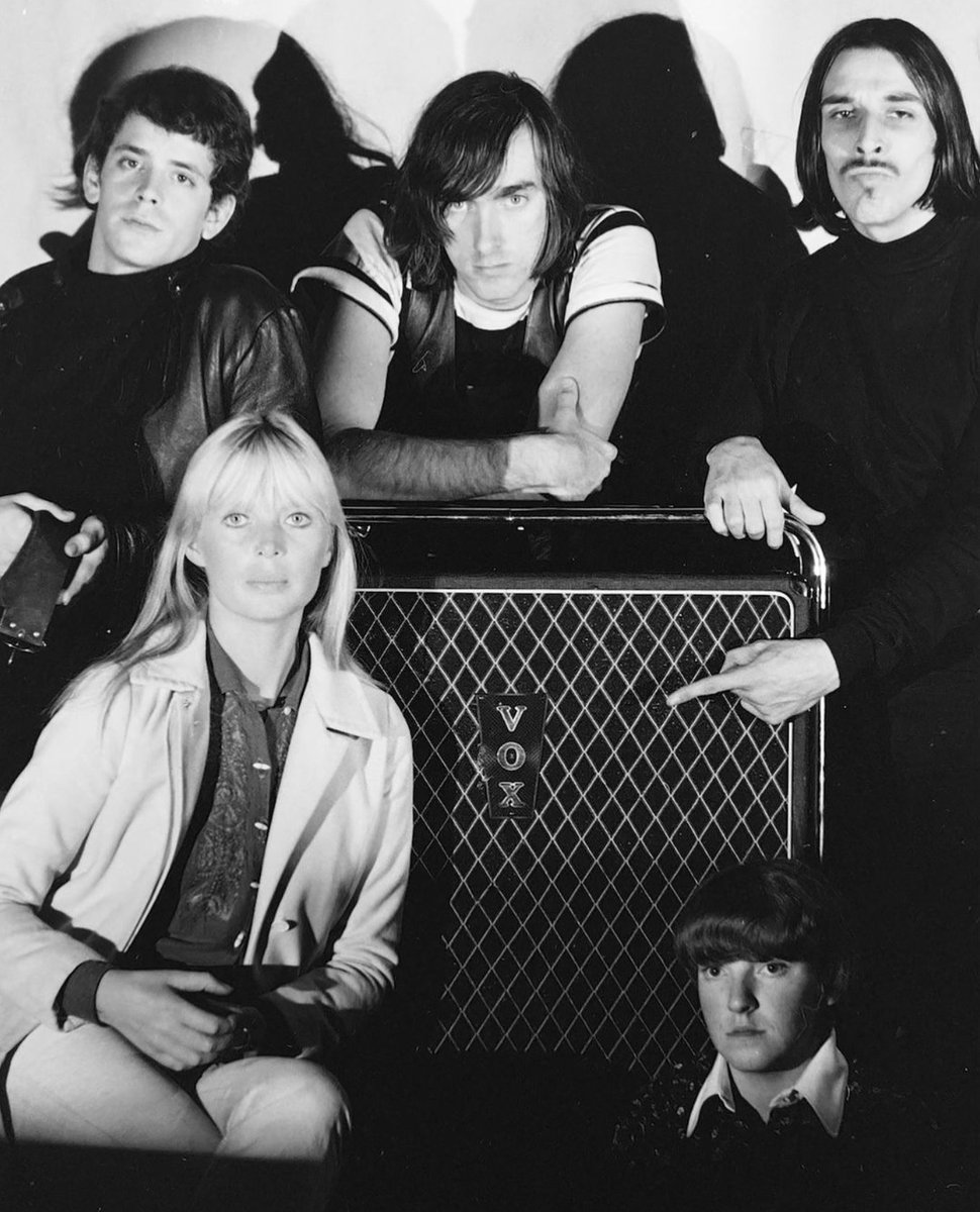 BillPourquoimec's tweet image. the velvet underground and nico endorsing vox amplifiers, photographed by paul morrissey, 1966