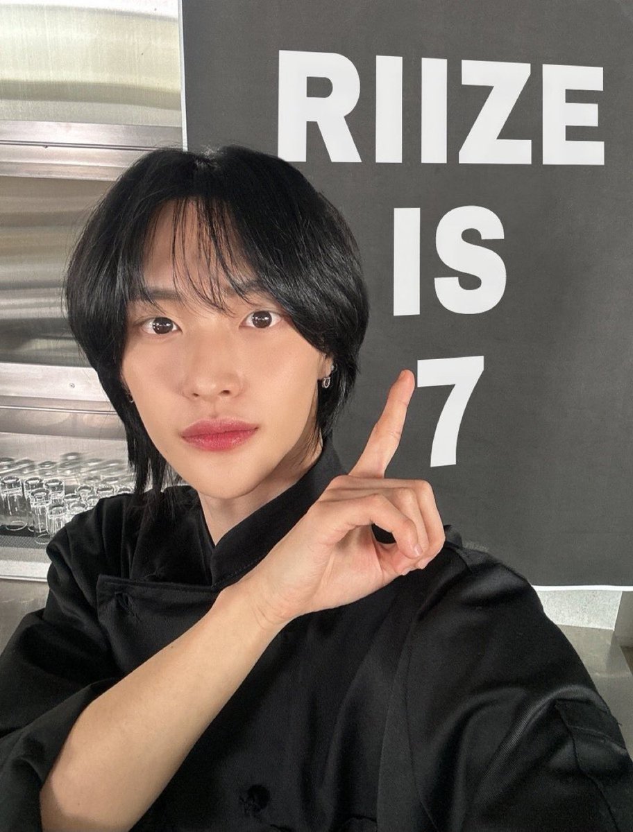 heesngluvr's tweet photo. SM, ABANDONING ARTISTS ISN'T ENTERTAINMENT 
#WeDemand7RII7E
#SMSupportsBullying
#화환등비인도적행동에대해엄격대응해라 https://t.co/DhgLCUwi1a