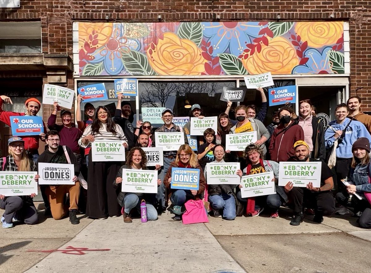 Thank you to <a href="/CTULocal1/">Chicago Teachers Union</a>, <a href="/SunriseMvmtChi/">Sunrise Chicago</a>, and all our members and volunteers who joined our canvass for <a href="/ebony4education/">Ebony DeBerry</a> for Board of Education - District 2!

We will be mobilizing for Election Day and WE NEED YOU!

Sign up for a shift or all day: bit.ly/33wfEdayVolunt…