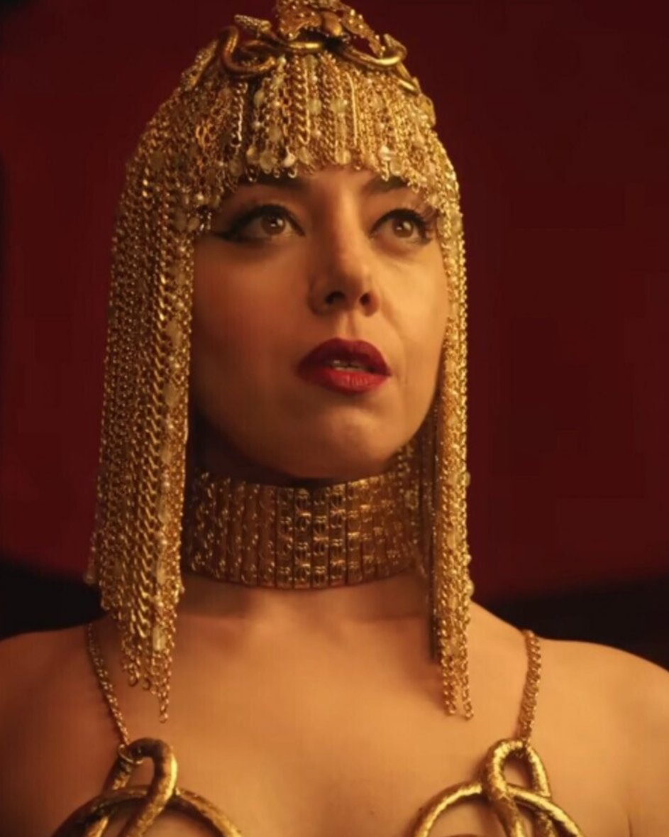 Jess Morse IS Aubrey Plaza IS Wow Platinum IS Cleopatra