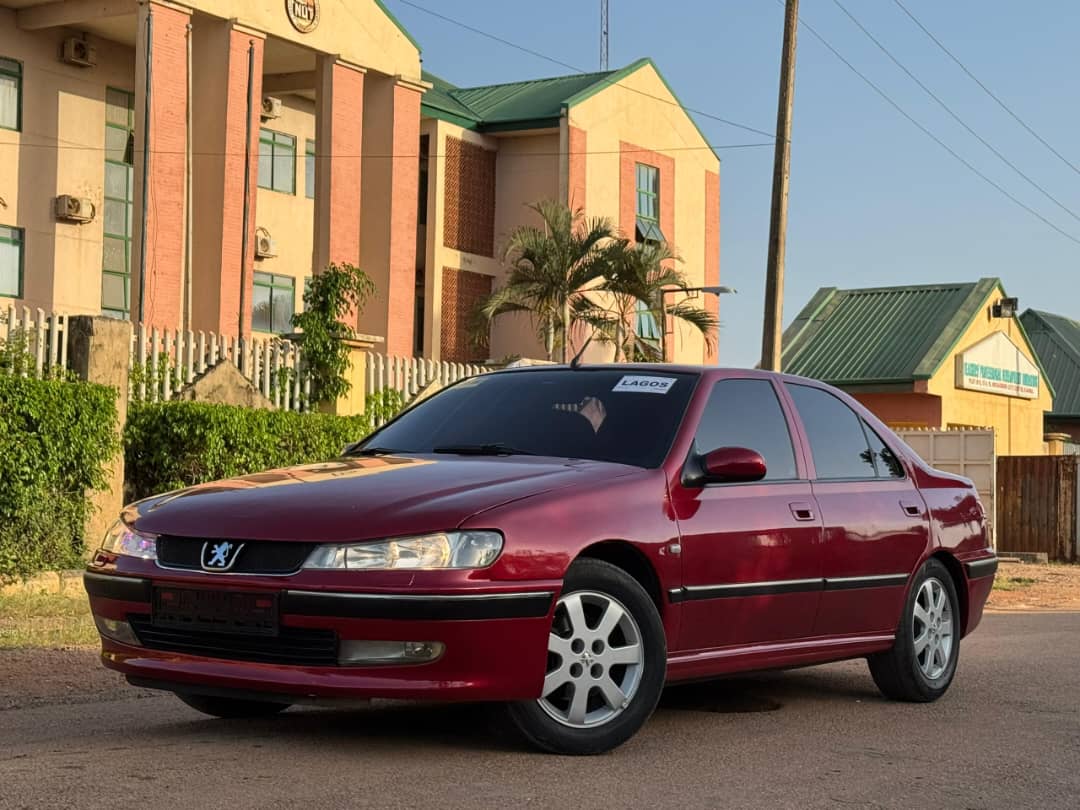 Magana_abdulll1's tweet photo. Extremely clean Peugeot 406 manual transmission 

Price: ₦5.5 million only ⚠️

Location: Kaduna!!!

Call📞: 09020460875 https://t.co/aFg6UrnlD1
