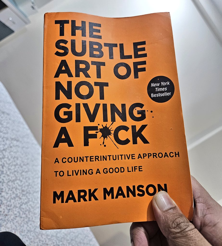 Manikya06's tweet photo. Saying NO has been my biggest weakness, but now it’s time to find courage, declutter, and focus on building good health.
Restarting the journey with meaningful reading 📚
#PeaceIsLife #readingphase #academics
