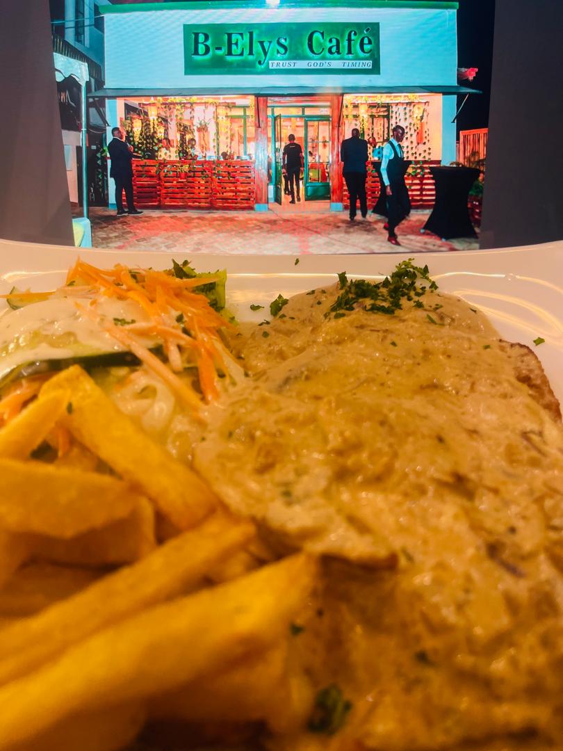 BElyscafe's tweet photo. Avec Nous, c'est plus bons et toujours plus joyeux! https://t.co/dzMzt4AiNX