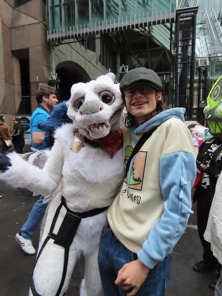 darth (@d4rthh_uwu) on Twitter photo It was such an amazing surprise seeing <a href="/ThatAlbinoThing/">ThatAlbinoThing</a> at LondonFurs! <a href="/SparkyFoxxo_/">Sparky Fox</a> enjoyed getting to meet you in person! It was such an amazing surprise seeing <a href="/ThatAlbinoThing/">ThatAlbinoThing</a> at LondonFurs! <a href="/SparkyFoxxo_/">Sparky Fox</a> enjoyed getting to meet you in person!