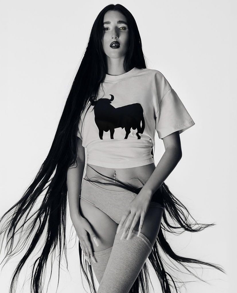 judelineupdate's tweet photo. Judeline para King Kong Magazine https://t.co/ne9DQgpMWE
