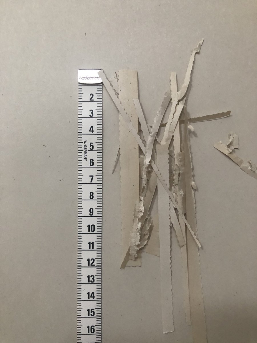 Long live the waste! Measure the material.  📏
Good night my friends! 😘 #gn #artinspiration #artpiece #Sundayfeeling