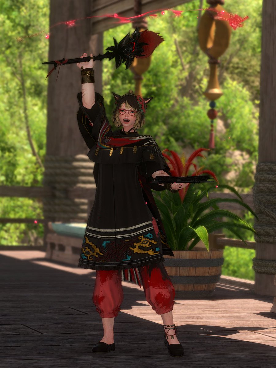 KLilris's tweet photo. While i may not be actively playing pct for the time being, still gotta make sure the fit is cute

#GPOSERS ♡ #ffxivsnaps ♡ #EorzeaPhotos ♡ #miqote https://t.co/sACpDeLcC3