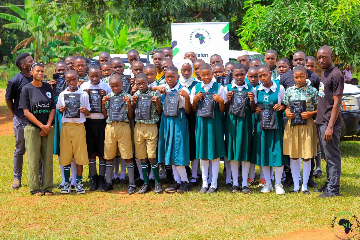 Ssena Healing Africa Official (@ssenahealingafr) on Twitter photo P7 candidates of Buvuma Junior School in a group photo with our volunteers after receiving Scholarstic materials Donated to them. Thanks to our friends who donated to this cause. Rotarians of <a href="/RotaryKibuli/">Rotary Club of Kampala Kibuli</a> thank you alot for supporting this project heavily <a href="/jjkariisa/">Julie Kariisa</a> <a href="/KKariisa/">Kin KariisaπΊπ¬</a> P7 candidates of Buvuma Junior School in a group photo with our volunteers after receiving Scholarstic materials Donated to them. Thanks to our friends who donated to this cause. Rotarians of <a href="/RotaryKibuli/">Rotary Club of Kampala Kibuli</a> thank you alot for supporting this project heavily <a href="/jjkariisa/">Julie Kariisa</a> <a href="/KKariisa/">Kin KariisaπΊπ¬</a>