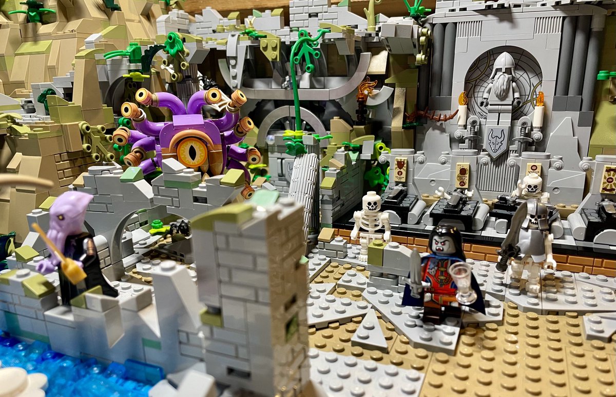 YQuiblier's tweet photo. #Lego #Moc #DnD #MedFan something’s coming…
Rise from the grave!
#wip de mon Moc MedFan, avec un nouvel élément, le mausolée nouveau en sorte (désolé, mais il fallait que je la fasse même si cette blague est bien pourrave ^^) https://t.co/zv0ALT4Y4i