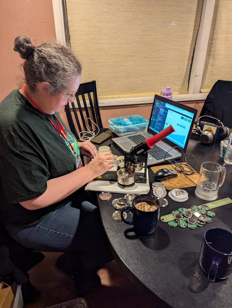 firstdraftdet's tweet image. Front Load First Weekend at The Dovetail yesterday was so much fun and incredibly productive! 

All total, we wrote over 70 THOUSAND words together!