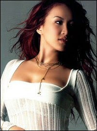 BOTTLEBLONDEZ's tweet photo. coco lee | china

coco is a chinese icon. she was the first chinese face of Chanel and sung the mandarin version of refelection from the mulan soundtrack. in 2023 she tragically lost her life to suicide. this year would have made her 30 years since debut https://t.co/0X4bnN3IKw
