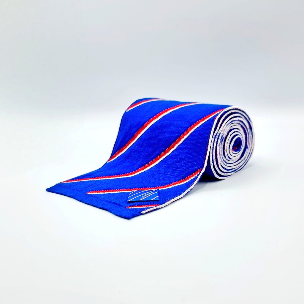 PRE-ORDER ° GIFT LAUNCH COMP 🔁
New for Winter '24, our Limited Edition 100% Merino Wool fine knit scarf. Available to pre-order now until close 10th November, shipping in time for Christmas gifts. 
🎄 thefamousheadwear.co.uk 
First 2 scarves going out to a pair of X winners.