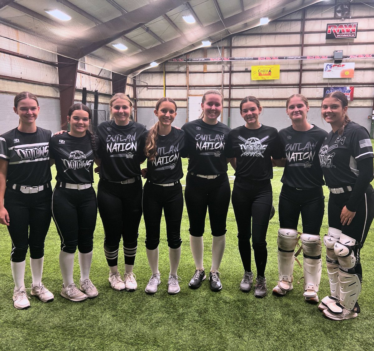Winter practices have begun! We are missing a few girls with camps, &amp; invited 2 players from Outlaws Ruck.
Love seeing our girls setting some offseason goals &amp; focusing on details that will improve our team! 
🖤☠️ #surroundyourselfwithgreatness #dowhatyoulovelovewhatyoudo