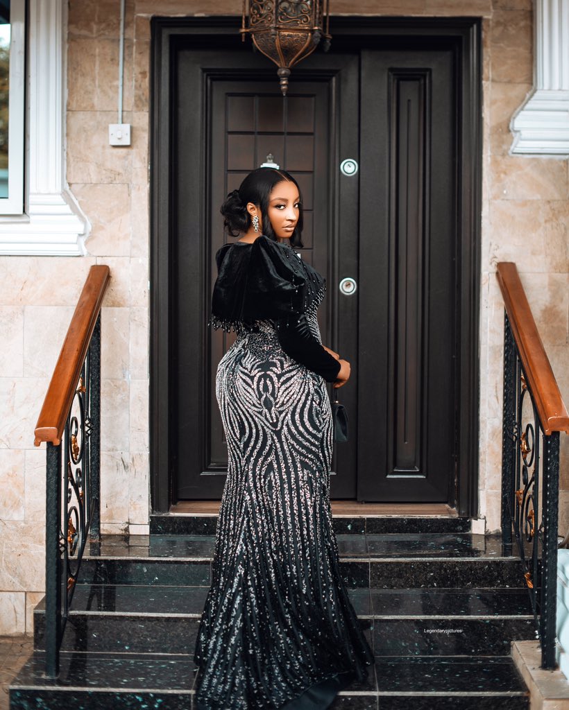 Lights! Camera! 📸 Naija!! ✨🖤🤍

Celebrating Nollywood’s pioneers, legends, players and brightest stars. ✨💥 by 
<a href="/NetflixNaija/">Netflix Nigeria</a> 🫶🏻

#CelebratingNollywood #Naija #Netflix