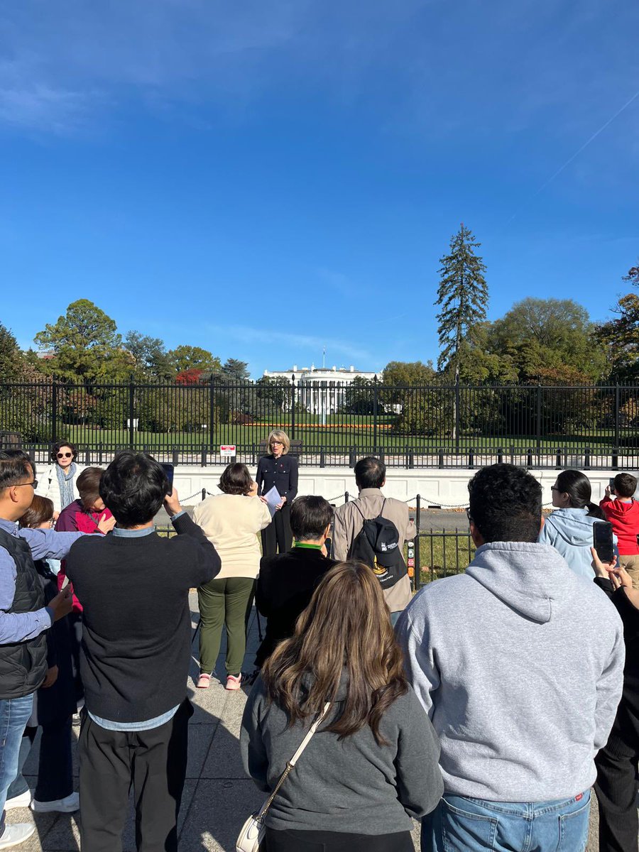 Who will it be? Following the race to the White House. Yr holl ymateb <a href="/NewyddionS4C/">Newyddion S4C</a>