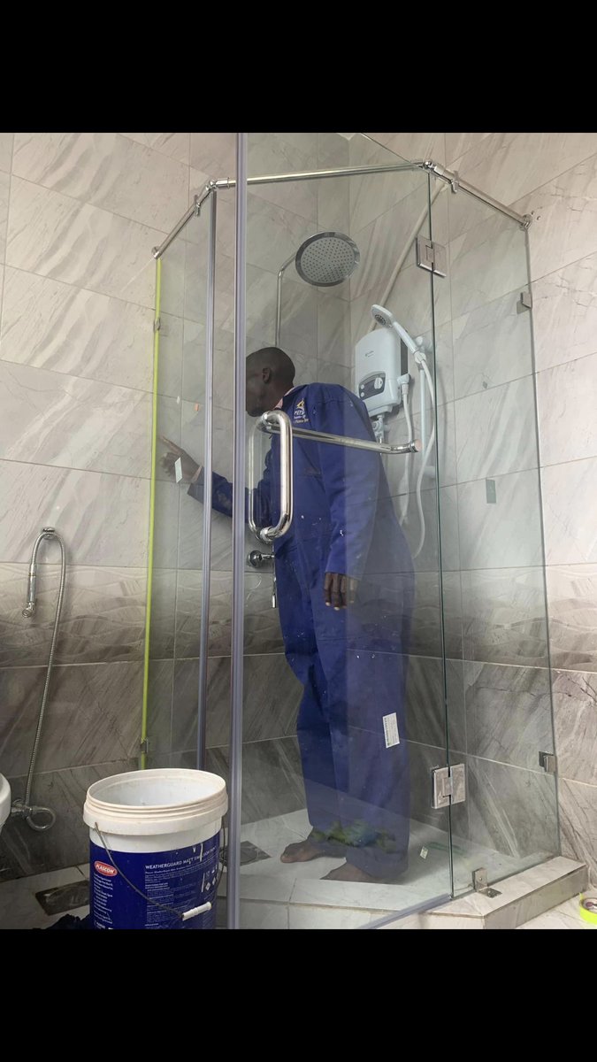 ShibahGlassMart's tweet photo. Appreciation post!! 🙏
We would like to take a moment to express our heartfelt gratitude to all our customers who have entrusted us with their glass and mirror installation needs. Your confidence in our services is what drives us to continuously improve and deliver the best. 💪 https://t.co/mUVBZAHIET