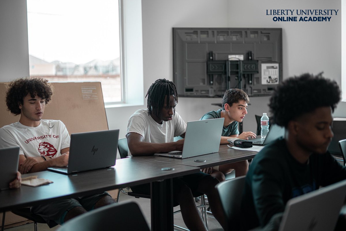 EOP’s goal is to support athletes in achieving success in their sports while emphasizing the critical role of education. We believe that education not only enhances their athletic journey but also equips them for a better life both on and off the court. #IAMKING #KINGME
