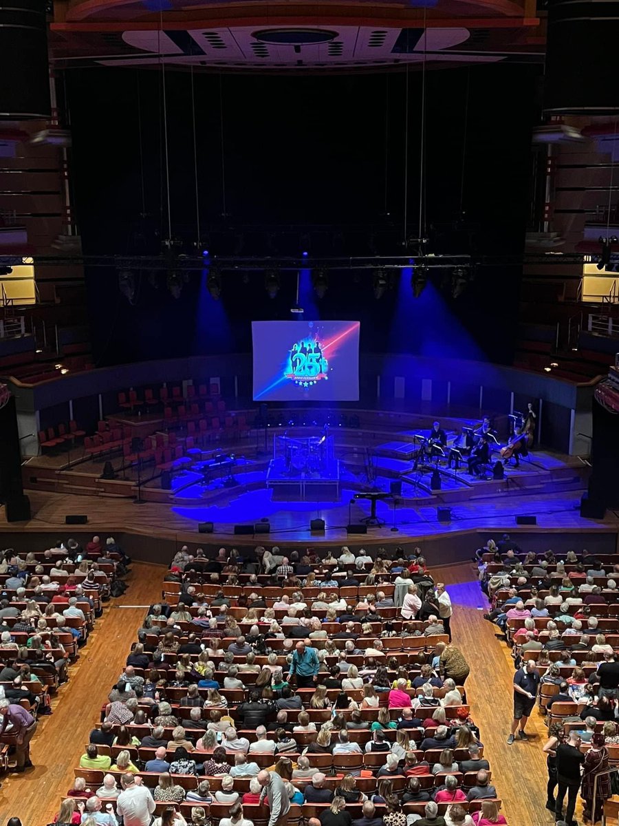 Lovely 24hrs away this week with <a href="/helenplum/">Helen</a> celebrating - belatedly - her 30th birthday with a trip to <a href="/BtBarricade/">Beyond the Barricade</a> gala concert @ Symphony Hall Birmingham! Plus lunch, plus overnight stay, plus shopping! #mum&amp;adultdaughterbonding!