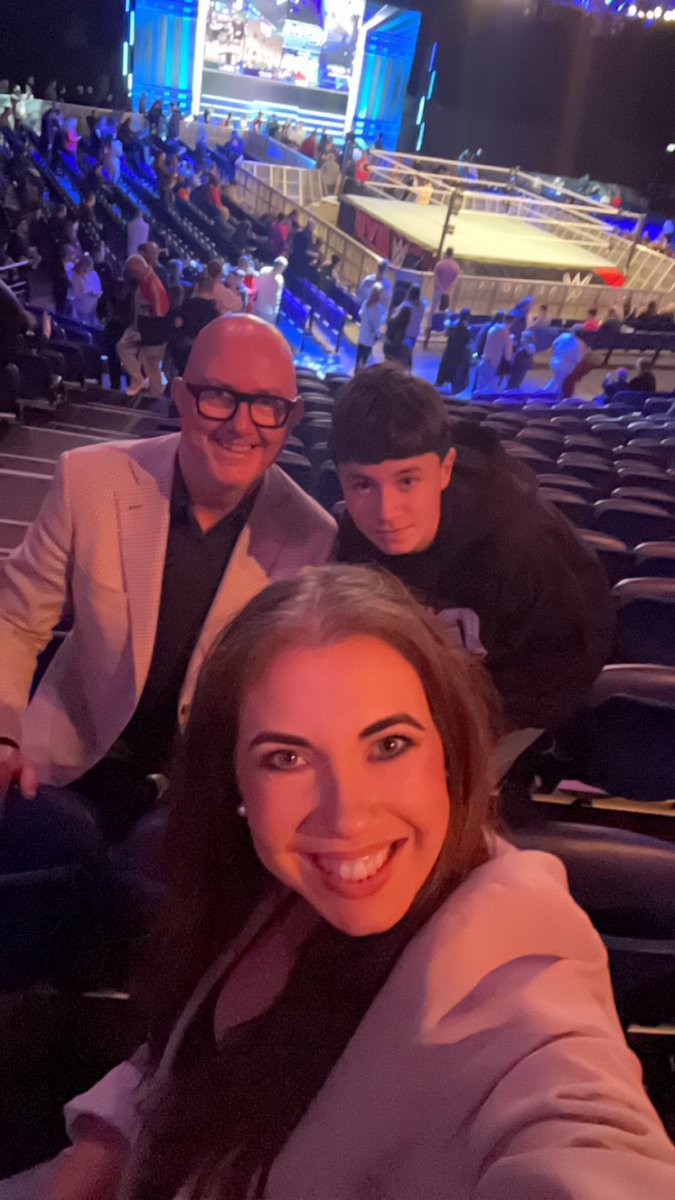 Megnogmoo's tweet photo. Woohoo all ready for #WWEDublin https://t.co/kfEJ5VgrHW