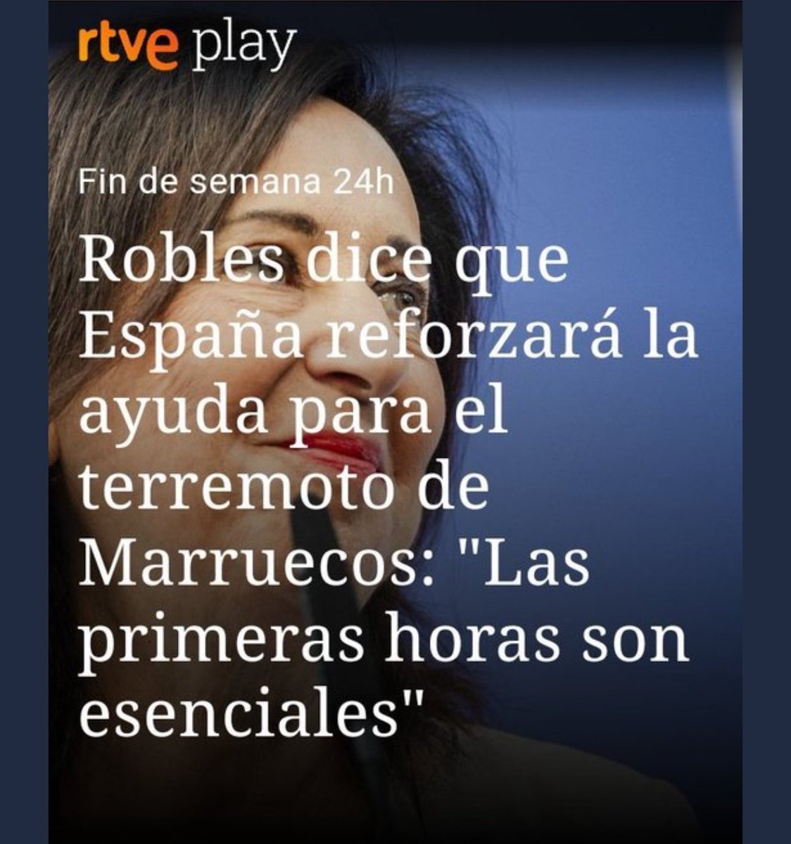 BelenSantana98's tweet photo. @CasaReal @proteccioncivil @desdelamoncloa @interiorgob @generalitat @guardiacivil @GVA112 @policialocalvlc @UMEgob A buenas horas, Su Majestad, cuando están todos muertos.
#Danacyclone
#SoloQueda @Santi_ABASCAL a favor de los españoles.
Y soy monárquica, pero no imbécil. https://t.co/0Mi4I4fUzB