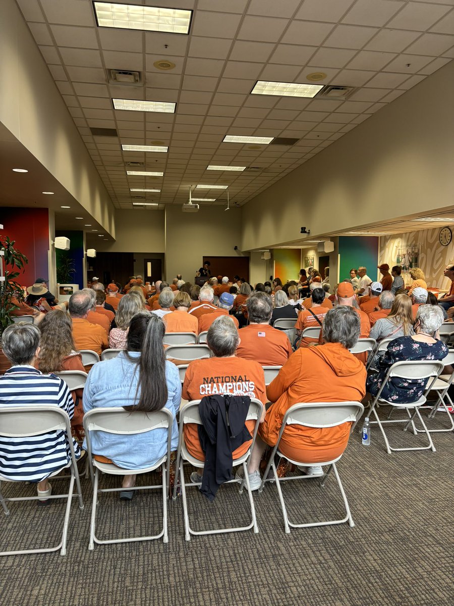 Tory Teykl (@toryjana) on Twitter photo Appreciate <a href="/Wisdom_14/">Lindsay Wisdom-Hylton</a> speaking to a PACKED <a href="/TexasVolleyball/">Texas Volleyball</a> Point Texas Club this afternoon about the upcoming <a href="/TexasWBB/">Texas Women's Basketball</a> season!
Appreciate the opportunity to chat about our upcoming season!
#HookEm #TexasFight Appreciate <a href="/Wisdom_14/">Lindsay Wisdom-Hylton</a> speaking to a PACKED <a href="/TexasVolleyball/">Texas Volleyball</a> Point Texas Club this afternoon about the upcoming <a href="/TexasWBB/">Texas Women's Basketball</a> season!
Appreciate the opportunity to chat about our upcoming season!
#HookEm #TexasFight