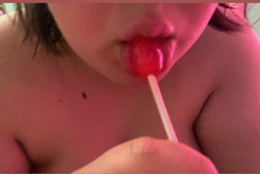 EmilyRo2134's tweet photo. I love sucking 

DM’s always open
#dick #goon #gooner #sucking #cum #creampie #facefucking #using #mouth #mouthfucking #young #teen #barelylegal #daddysgirl #pussy #nsfwtw https://t.co/qm2RzZdmKo