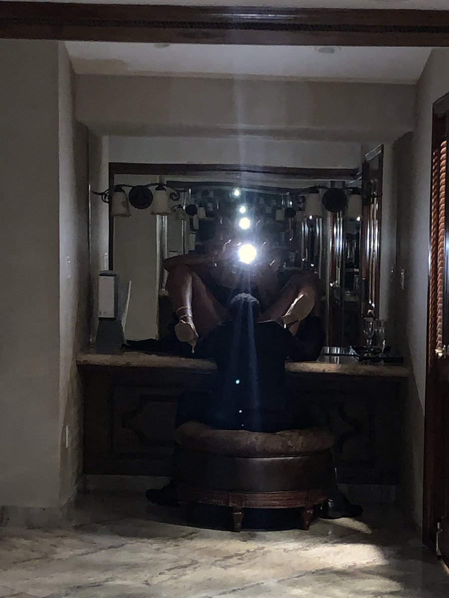 Thelondon_look_'s tweet photo. That time I snuck off at my cousins wedding 🫦🥵😮‍💨 https://t.co/RuVXTffSmo