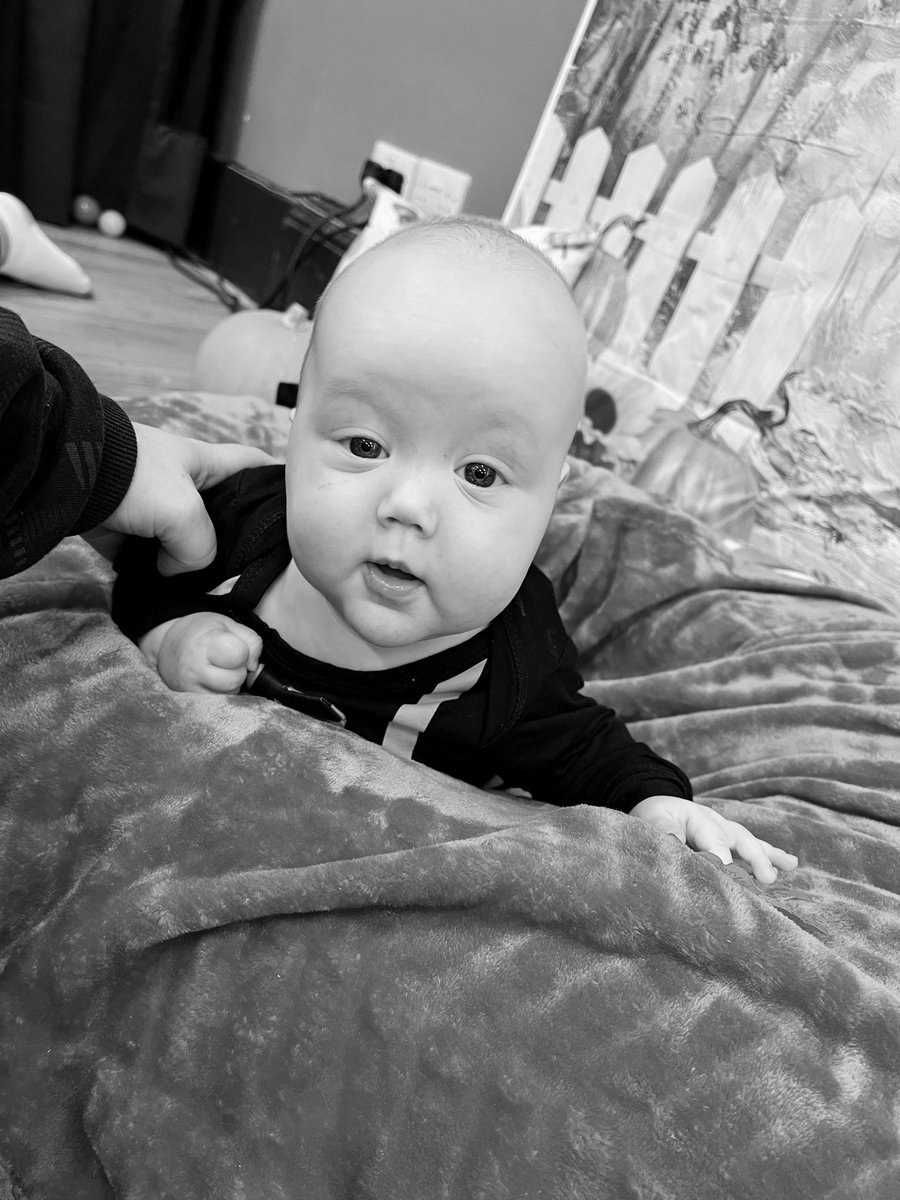 Healy2G's tweet photo. Riley-J 1st Halloween https://t.co/e8Mxfl7a6f