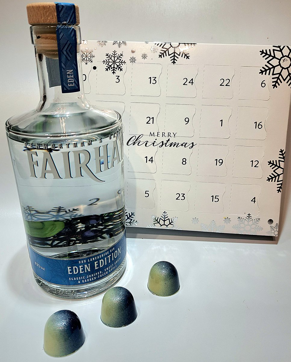 Lloyds_Choc's tweet photo. This year we have chosen to add a special chocolate to our advent calendars using one of the fantastic local producers (17 minutes away). We have chosen @FairhamGin Eden gin in white chocolate 🍫🍸.
We loved tham so much we have added them to some of our mixed boxes too! https://t.co/jCcaHalQo0