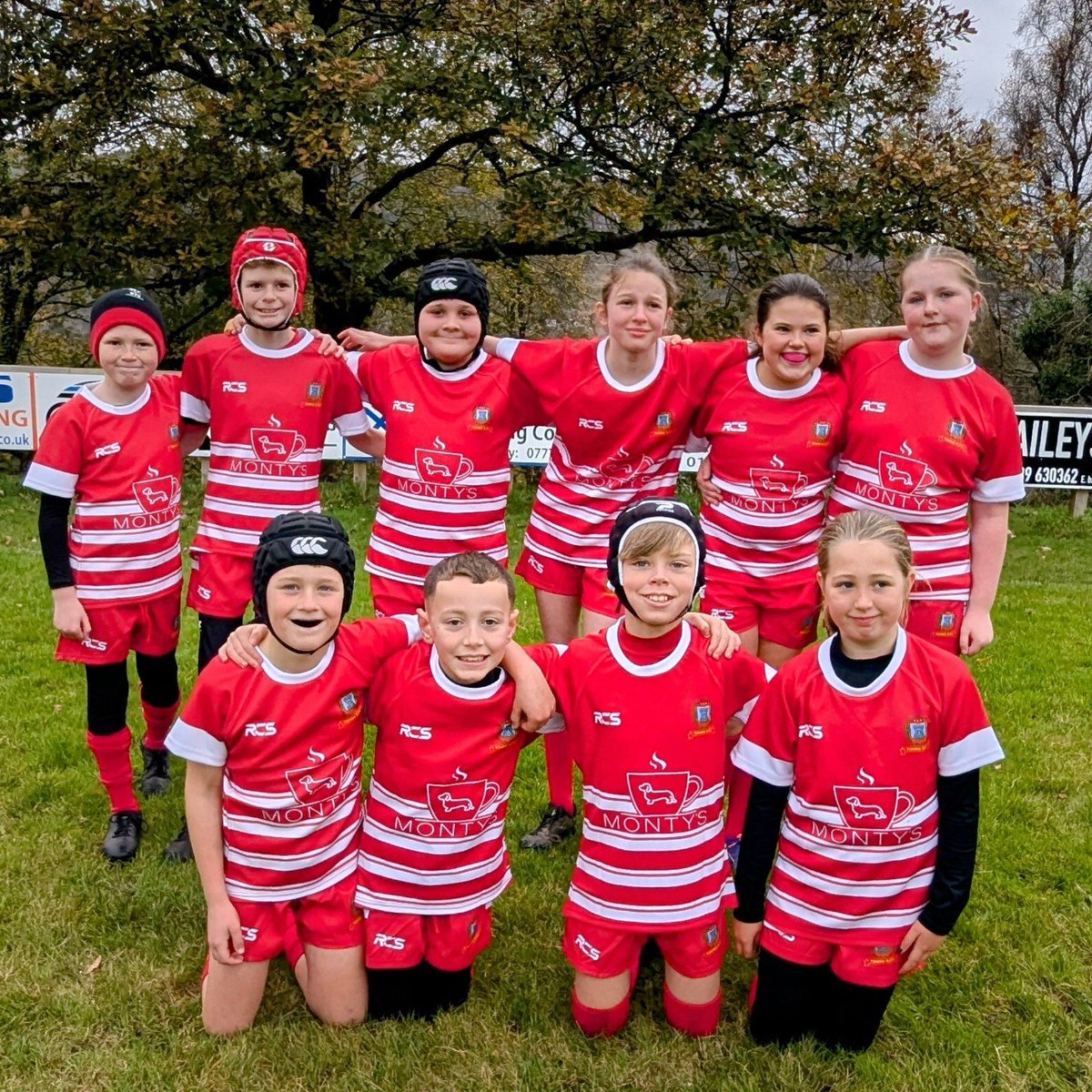 Big thank you to <a href="/BryncochRFC/">Bryncoch RFC</a> for a cracking match played the right way. Tonna took the win in a really exciting end to end battle.

And a massive thanks to Montys for being our new kit sponsor. The kids are chuffed with their new sway 😎