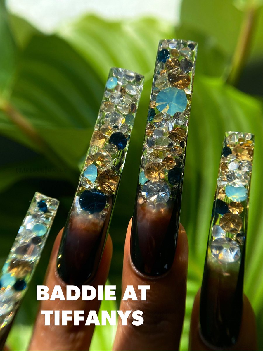 CoverBaddieNAIL's tweet photo. for your viewing pleasure. 

the theme for Cover Baddie Fall 24’ is ‘Press Ons Reimagined’ enjoy the Collection 🙏🏾 https://t.co/Vg1bNlZoiv