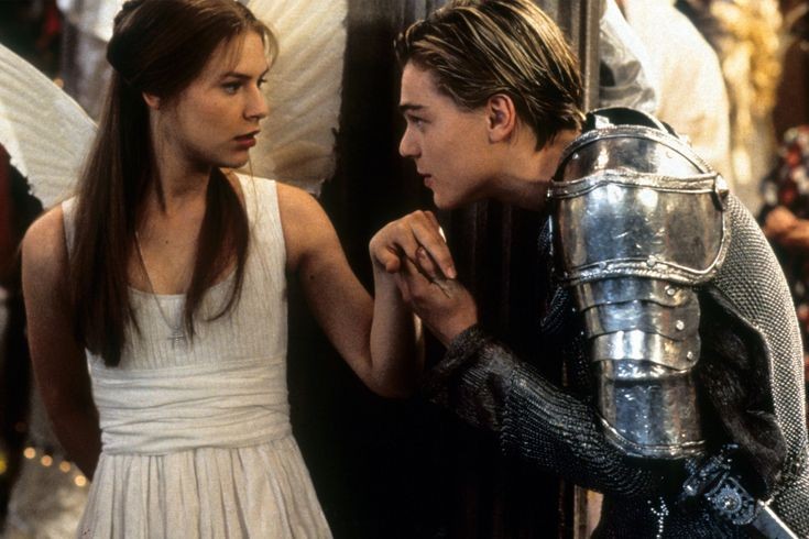 saintdemie's tweet photo. bruna marquezine and her bf joão guilherme as romeo and juliet for halloween ࣪ ִֶָ🪽་༘࿐ https://t.co/Gp0SS40ZnJ