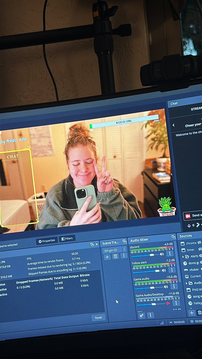 Hehe hi 

twitch .tv/itshaileyb