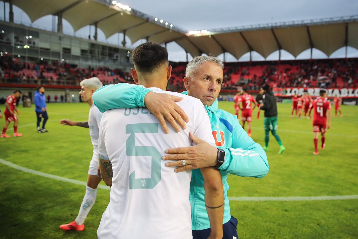 udechile's tweet photo. ESTÁ NOCHE, CANTARÉ 🎶💙❤️ https://t.co/lgcN8yt9pm