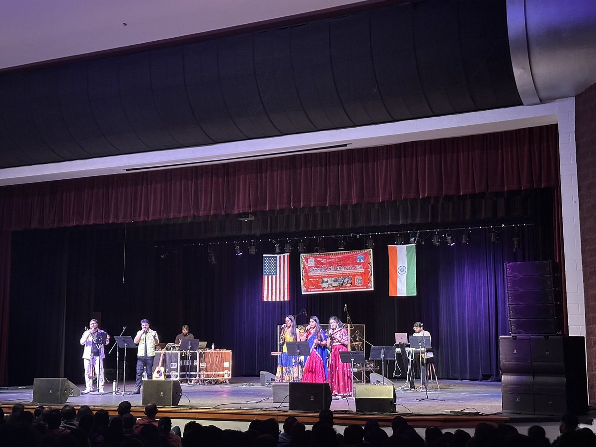 kingchiru15's tweet image. #ManiSharma’s musical concert at #HamiltonSchoolAuditorium, Chandler, AZ. 

#PawanKumar #DhanunjayRao #UmaNeha #VaishnaviKovvuri #Shruthika