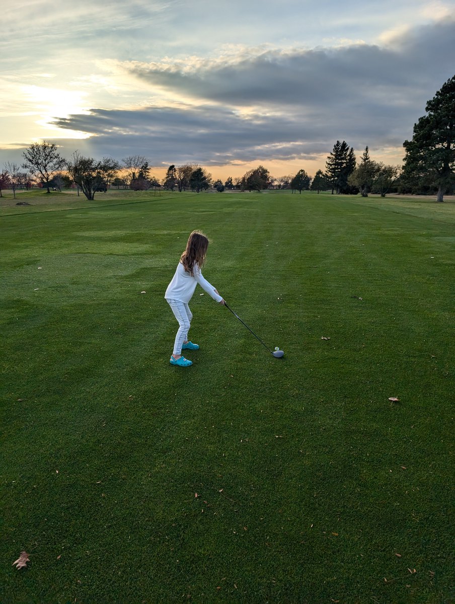 aaronpurvis1's tweet photo. Nothing like November golf! https://t.co/jvZ4SQyJi8