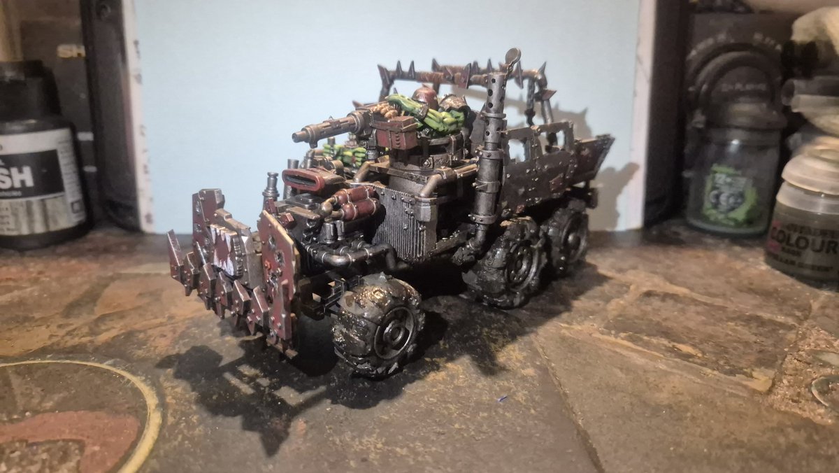 Bunkyboy91's tweet photo. Second trukk done ✌️ 
#warhammer40k 
#WarhammerCommunity https://t.co/sIpupKfsaC