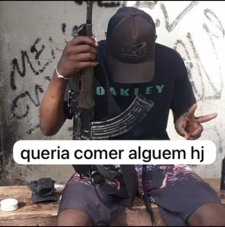 puro.roxo 💜4️⃣ (@lutherpr1nce) on Twitter photo 