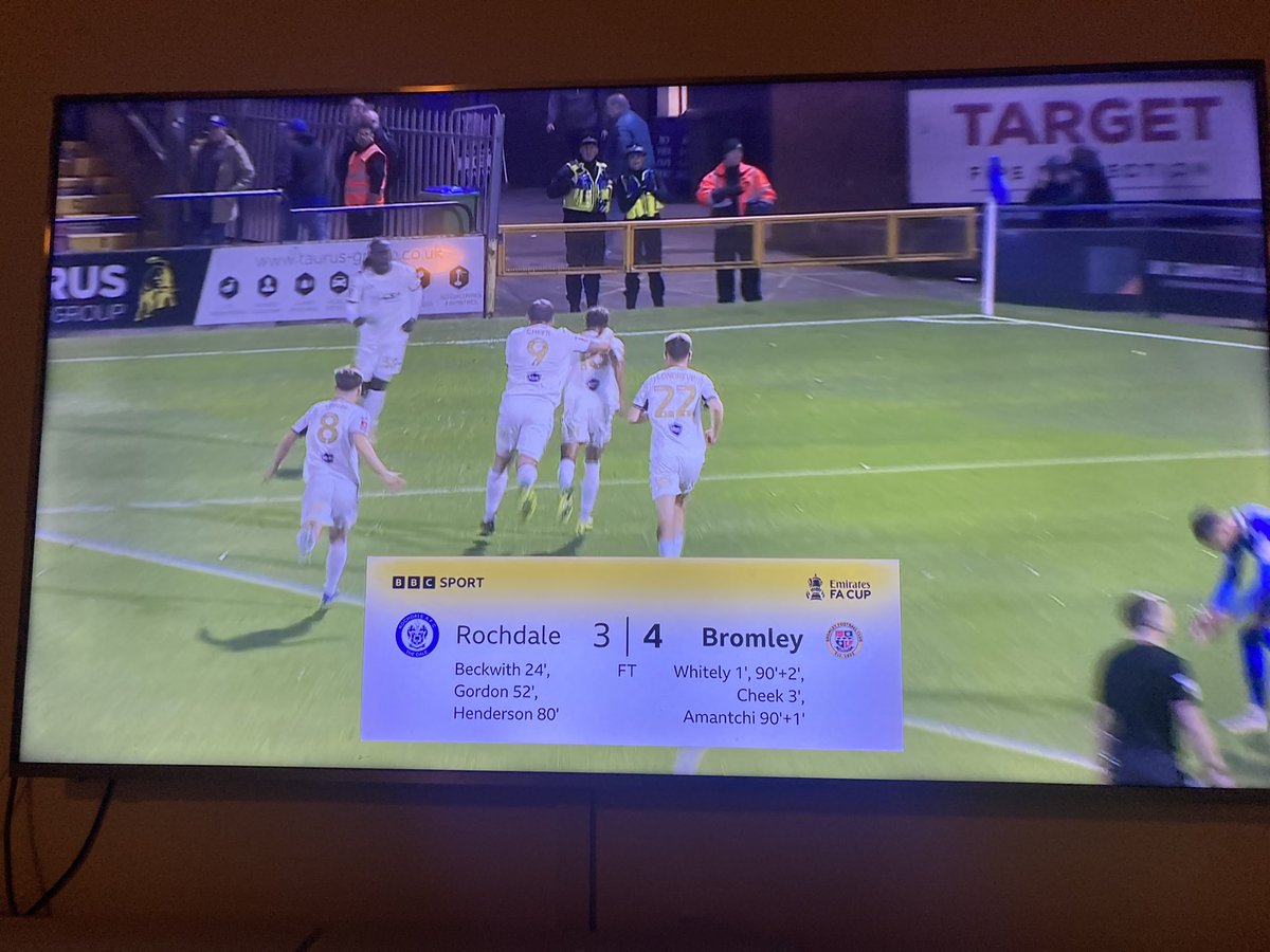 Neil McHugh tweet media