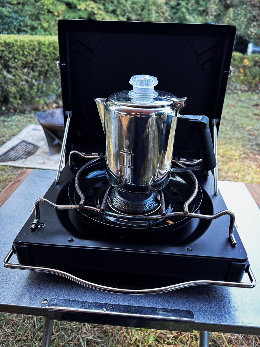 k2ya's tweet photo. 食後のコーヒー☕️
モカシェルフミニは卓上棚としてもオサレとしても良いんだけどコーヒーは淹れにくい😅

#イワタニ #マーベラス2 
#GSI #MINIMALWORKS https://t.co/Imcb5GR1pb