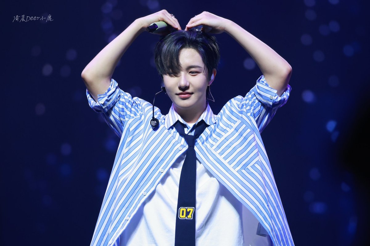 morningDeer0323's tweet photo. 241103런쥔 LOVE
#런쥔 
#RENJUN 
#仁俊 https://t.co/m2asUCVcuC