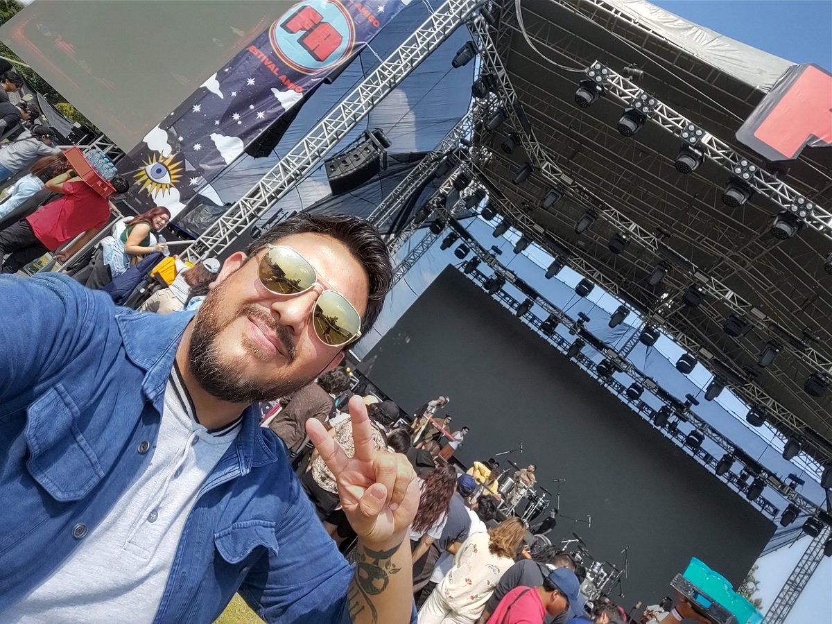 davidpen_pena's tweet photo. FA festival 🤟😎 https://t.co/Bc5U7BtIsx