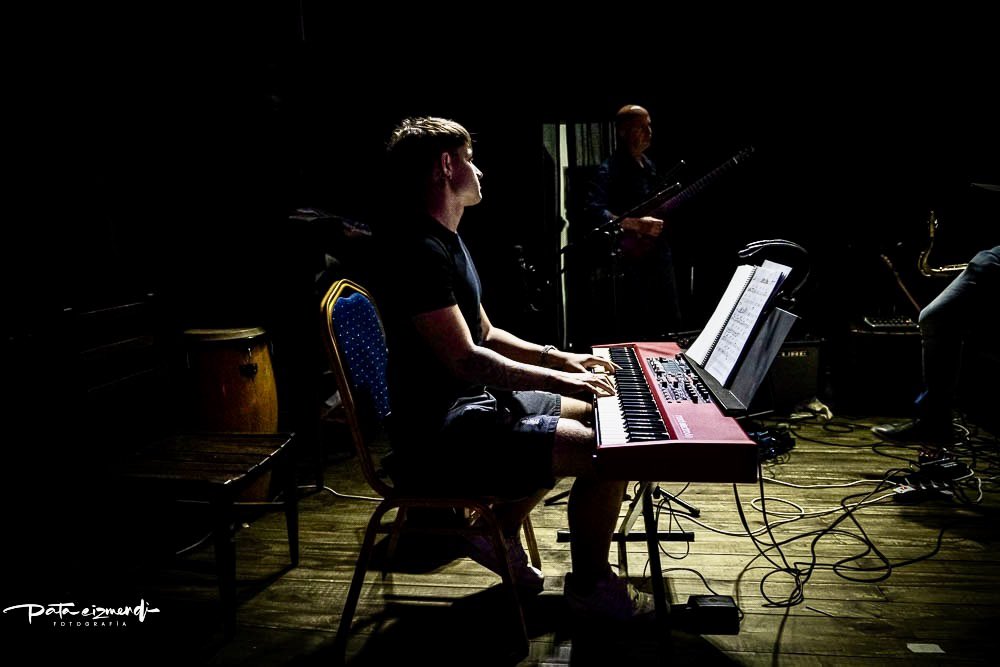 Jam Session San Luis Jazz

Liga de Fomento de San Luis
Canelones - Uruguay