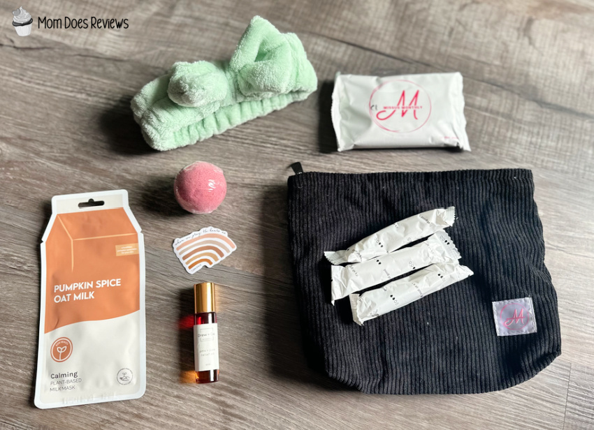 pamelamaynard's tweet image. The Missus Monthly Box Makes That Time of The Month More Enjoyable #MegaChristmas24 #subscriptionbox #brandsponsored momdoesreviews.com/2024/11/03/the…