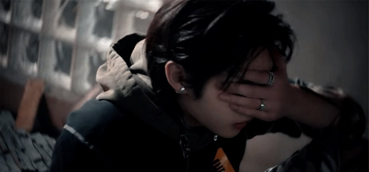 Sunghoon. tweet media