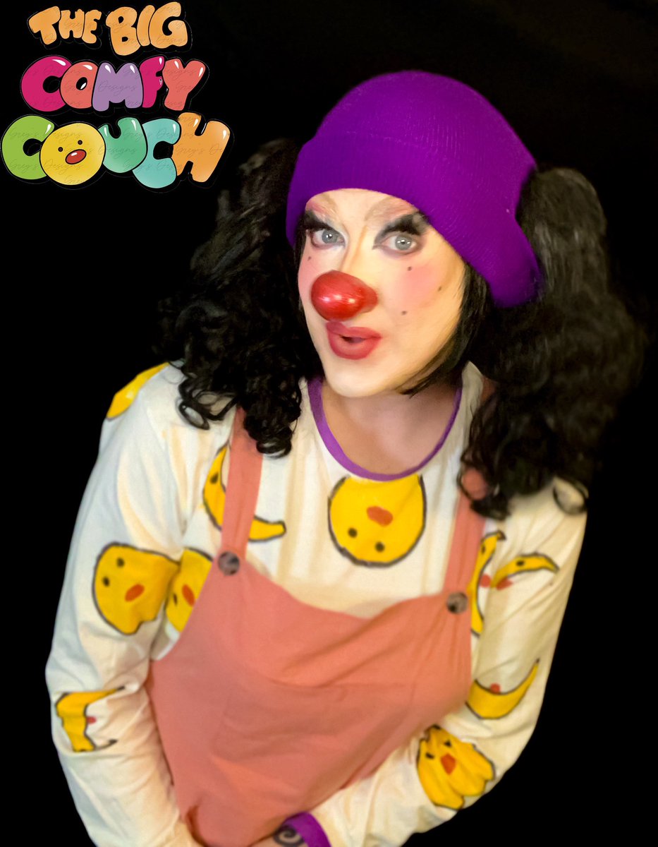 Lovinlatex's tweet photo. “Are you ready to clown around? With Loonette and Molly, a clown and her dolly on the big comfy couch!”
#drag #dragqueen #clowngirl #clowning #loonettetheclown #loonette #bigcomfycouch #cosplay #cosplayer #clownery #halloween #clowncore #clowncheck #clownsona #loonettecosplay https://t.co/LXdNlNswit