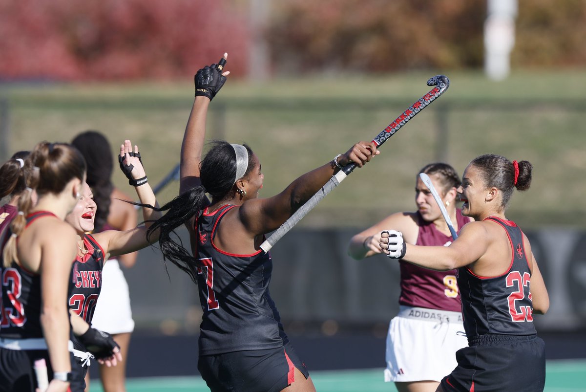 OhioStateFH's tweet photo. 𝐒𝐞𝐧𝐢𝐨𝐫 𝐝𝐚𝐲 𝐃𝐔𝐁 🙌🏻

Ohio State tops Central Michigan 7-1 in the regular season finale!

#GoBucks https://t.co/BGEQUW0uqj
