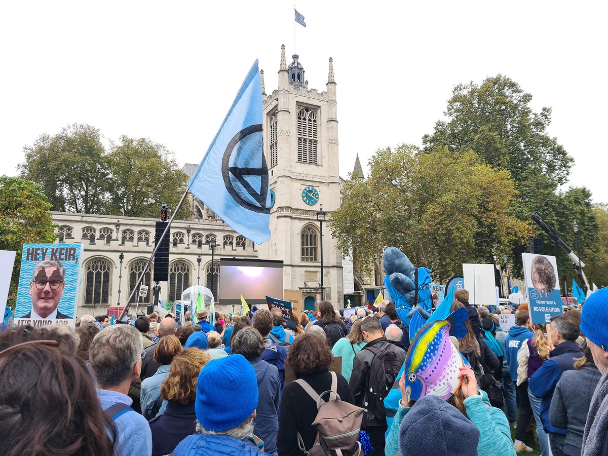 JennieShowers's tweet photo. At #MARCHFORCLEANWATER today 💙 with some of my fellow #KentWildlifeTrust volunteers 💙 https://t.co/rJxMHxUeLl